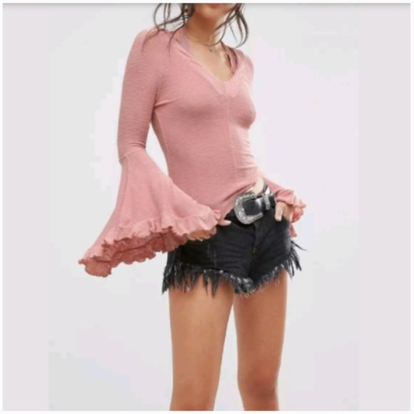 INTIMATELY FREE PEOPLE So Dramatic Bell Sleeve Top - Picture 1 of 9